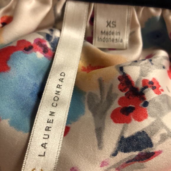 Lauren Conrad top - Picture 4 of 4